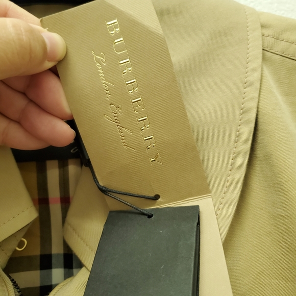 Burberry Layered Bomber & Trench Twofer Ja… - Picture 7 of 14